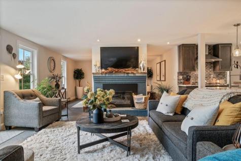 144 Two Lights Road Cape Elizabeth ME 04107