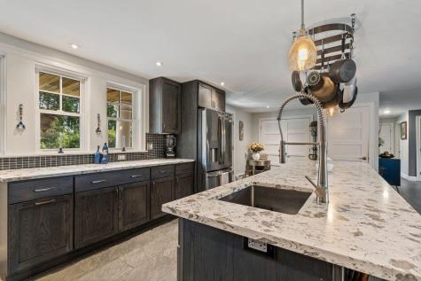 144 Two Lights Road Cape Elizabeth ME 04107