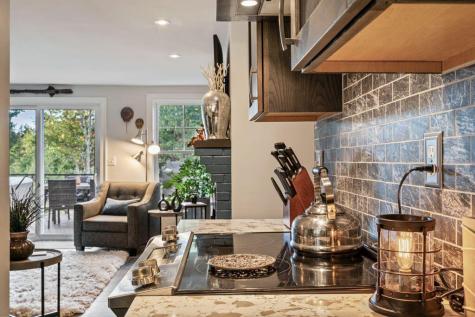 144 Two Lights Road Cape Elizabeth ME 04107