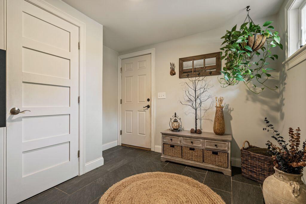 144 Two Lights Road Cape Elizabeth ME 04107