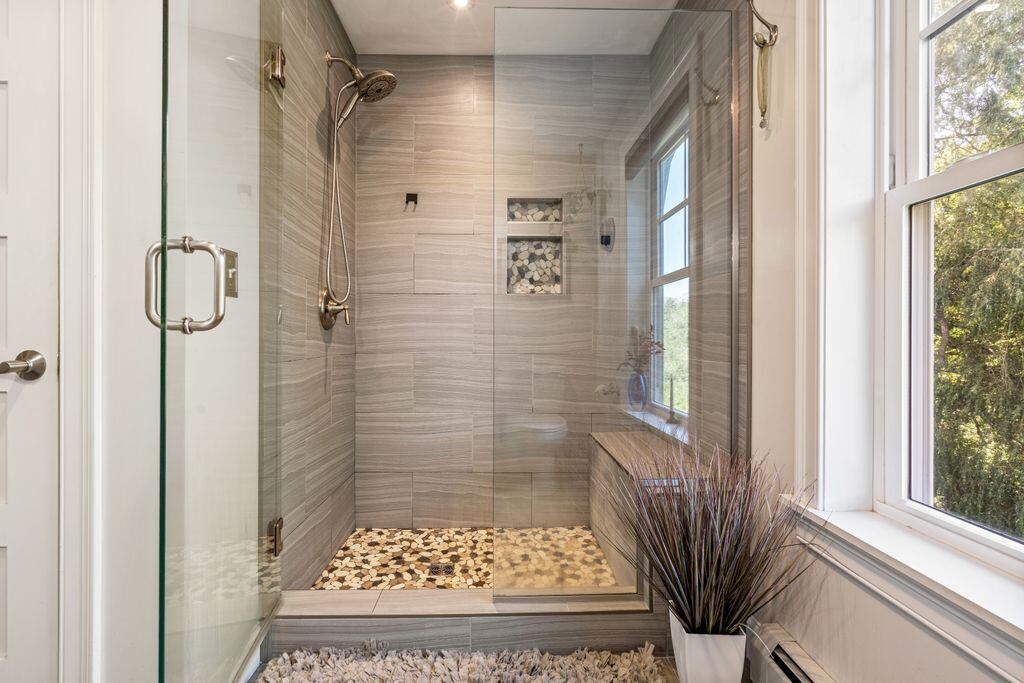 144 Two Lights Road Cape Elizabeth ME 04107