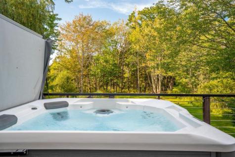 144 Two Lights Road Cape Elizabeth ME 04107