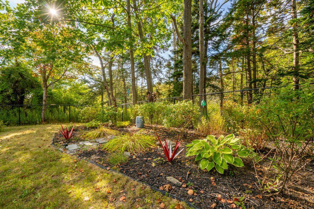 144 Two Lights Road Cape Elizabeth ME 04107