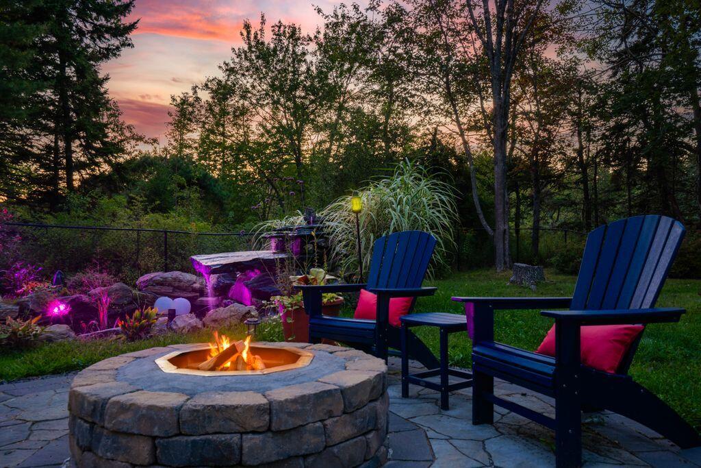 144 Two Lights Road Cape Elizabeth ME 04107