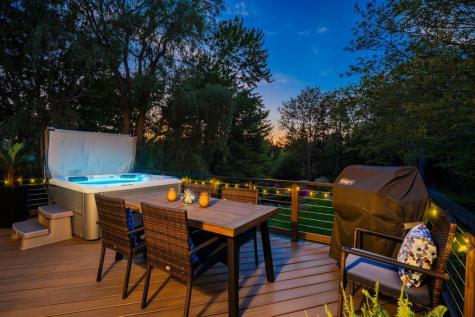 144 Two Lights Road Cape Elizabeth ME 04107