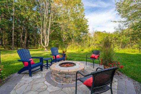 144 Two Lights Road Cape Elizabeth ME 04107