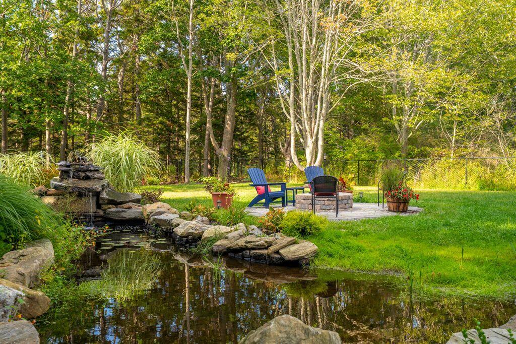 144 Two Lights Road Cape Elizabeth ME 04107