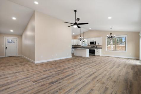 678 Streamside Avenue Hermon ME 04401