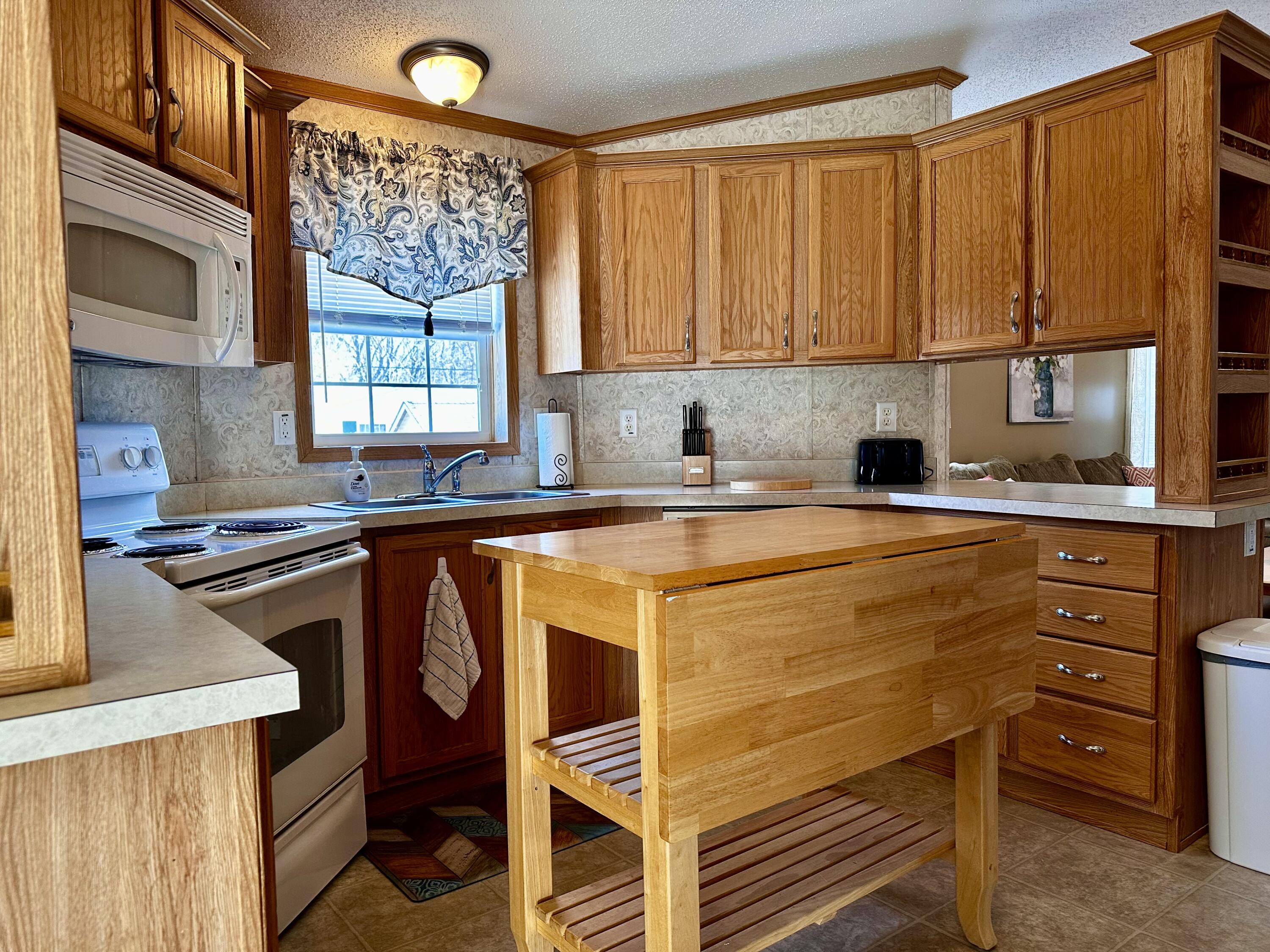 7 Pine Road Belmont ME 04952