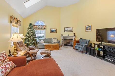 51 Old Field Road Yarmouth ME 04096