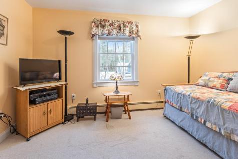 51 Old Field Road Yarmouth ME 04096