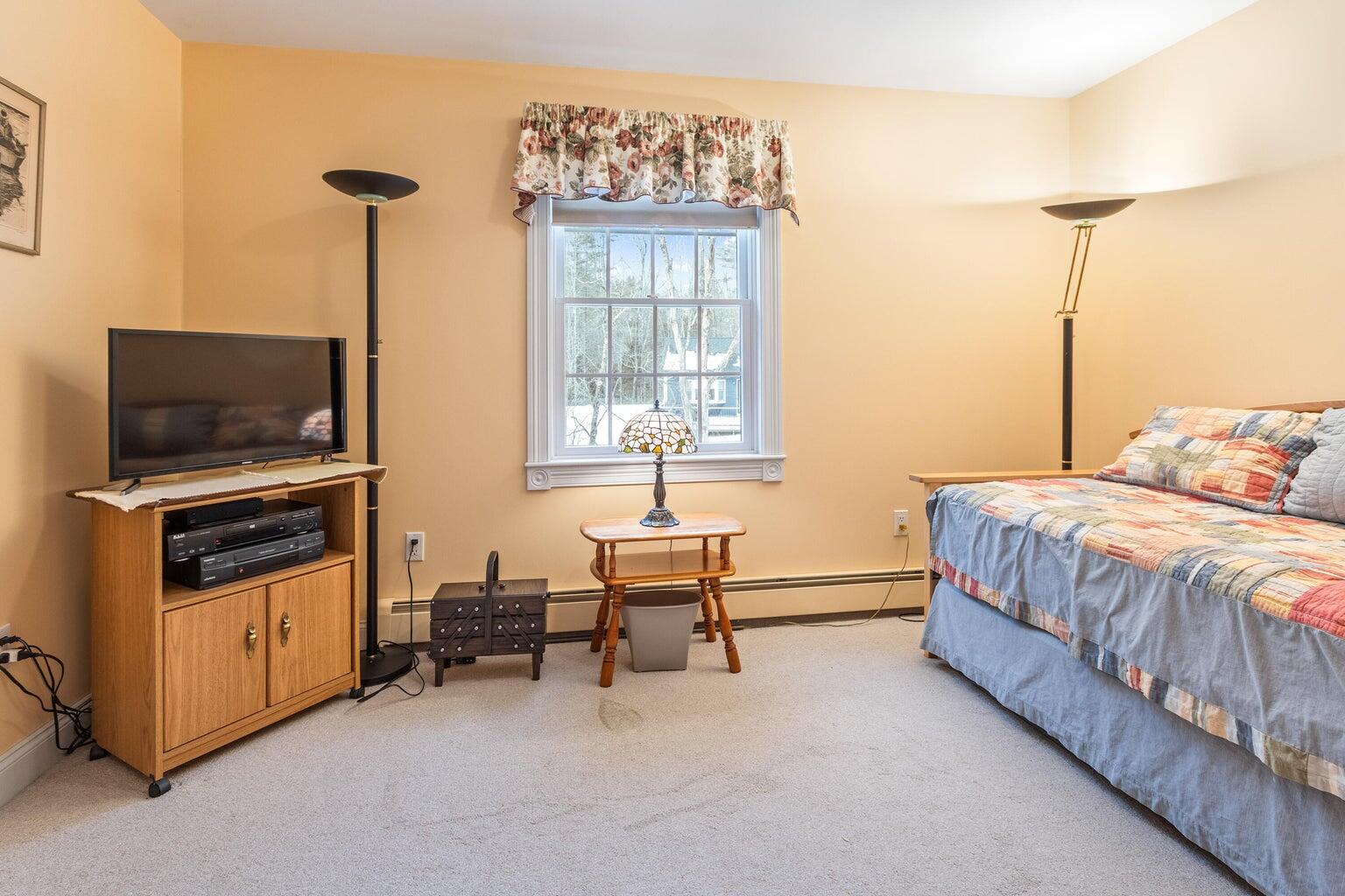 51 Old Field Road Yarmouth ME 04096