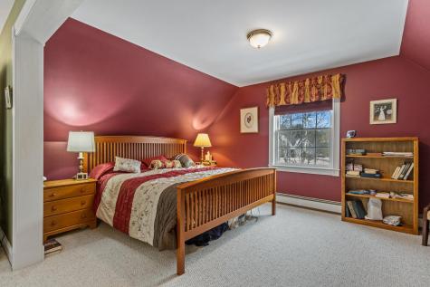 51 Old Field Road Yarmouth ME 04096