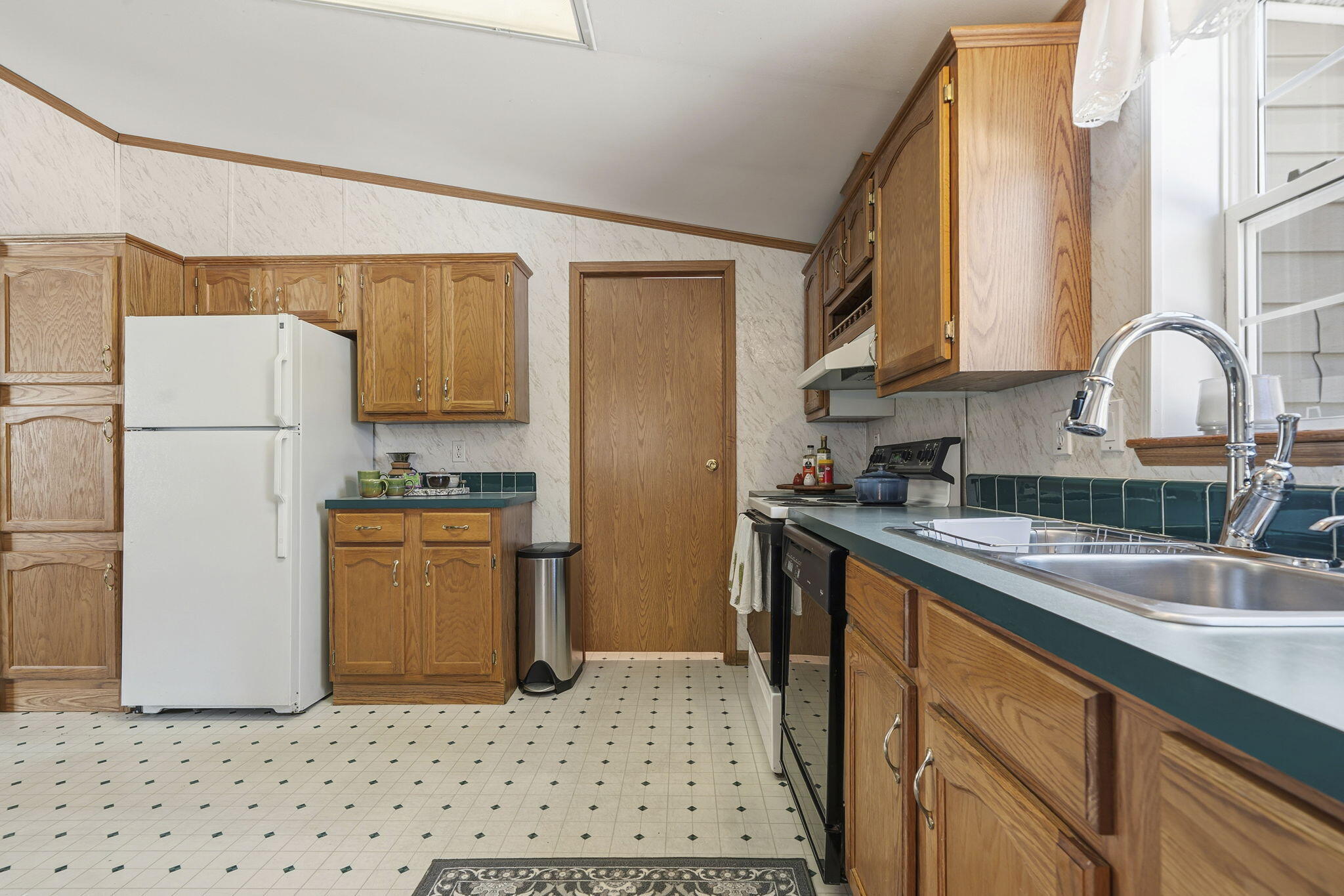 29 Chickadee Drive Alfred ME 04002