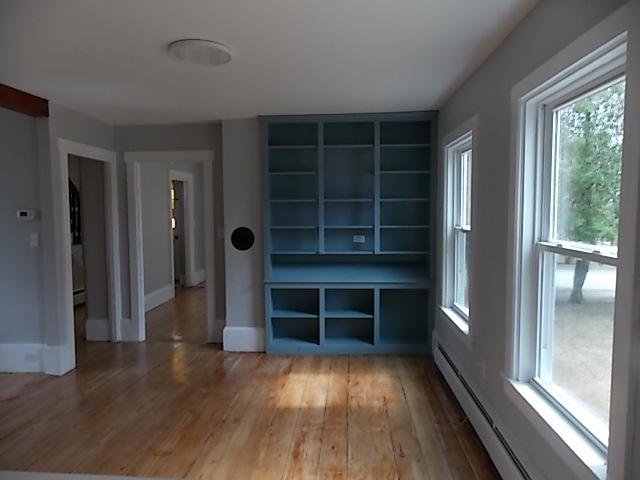 27 Willow Street Gardiner ME 04345