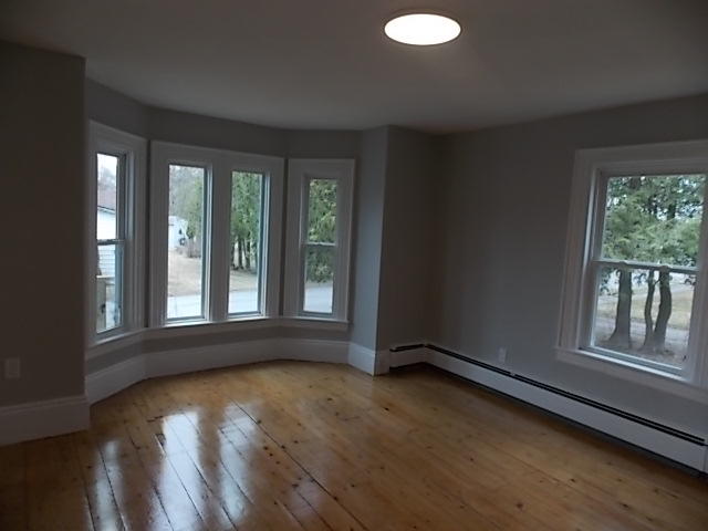 27 Willow Street Gardiner ME 04345