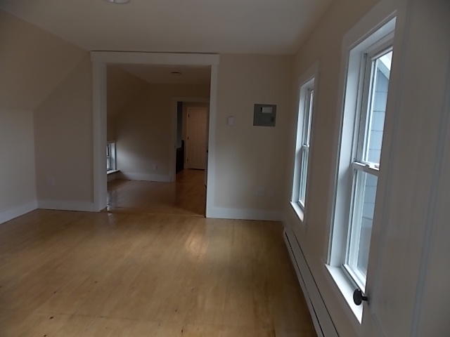 27 Willow Street Gardiner ME 04345