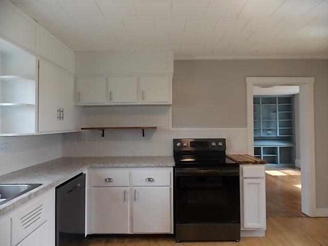 27 Willow Street Gardiner ME 04345