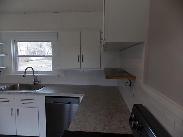 27 Willow Street Gardiner ME 04345