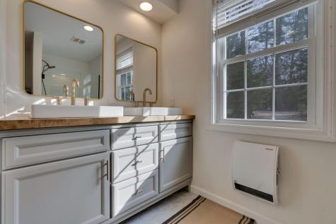 19 Oak Woods Road North Berwick ME 03906