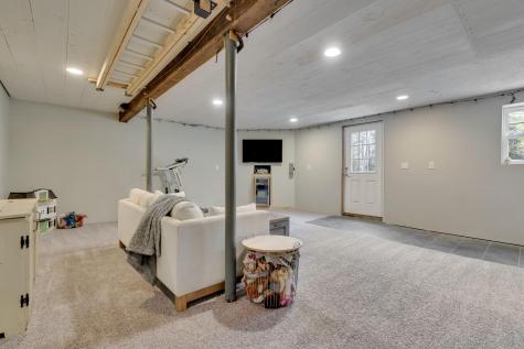 19 Oak Woods Road North Berwick ME 03906