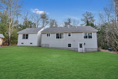 19 Oak Woods Road North Berwick ME 03906