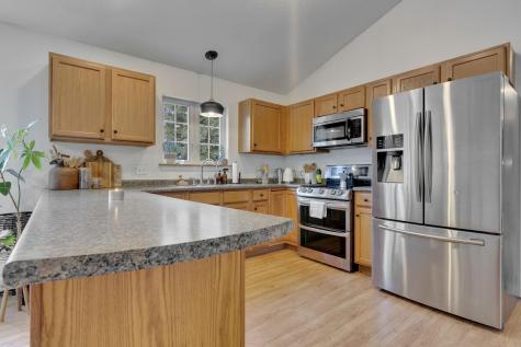 19 Oak Woods Road North Berwick ME 03906