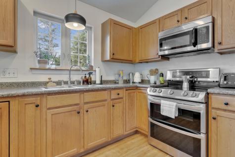 19 Oak Woods Road North Berwick ME 03906