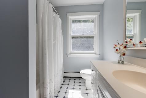 8 Cole Field Road Cape Elizabeth ME 04107