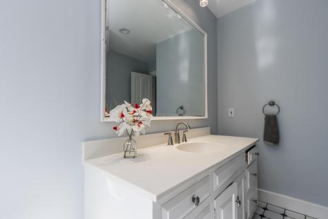 8 Cole Field Road Cape Elizabeth ME 04107