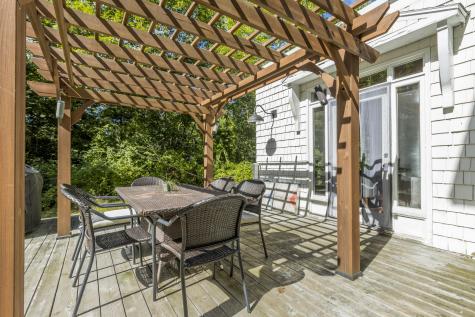 8 Cole Field Road Cape Elizabeth ME 04107