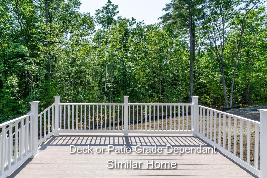 33 Cascade Circle Kennebunk ME 04043