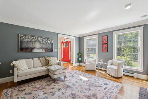 4 Periwinkle Way Falmouth ME 04105