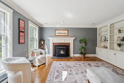 4 Periwinkle Way Falmouth ME 04105