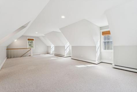 4 Periwinkle Way Falmouth ME 04105