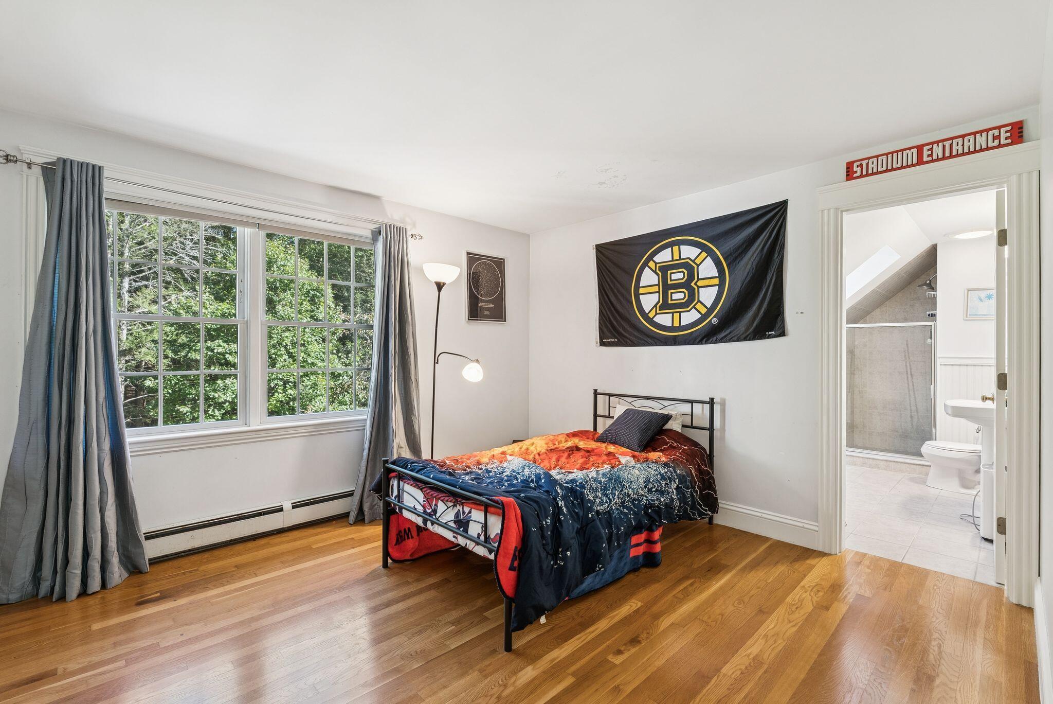 4 Periwinkle Way Falmouth ME 04105