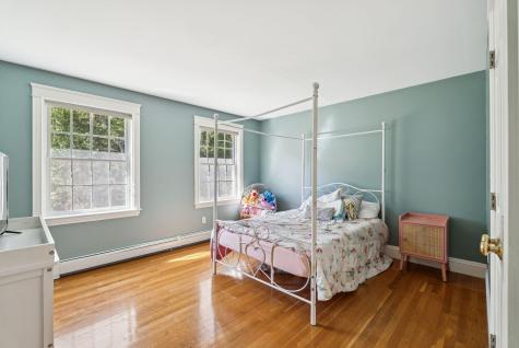 4 Periwinkle Way Falmouth ME 04105