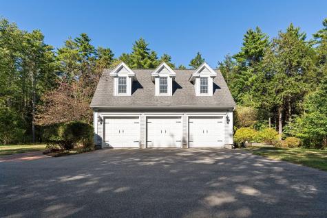 4 Periwinkle Way Falmouth ME 04105