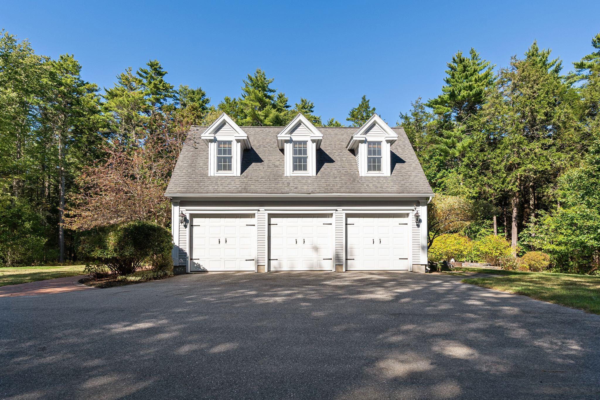4 Periwinkle Way Falmouth ME 04105