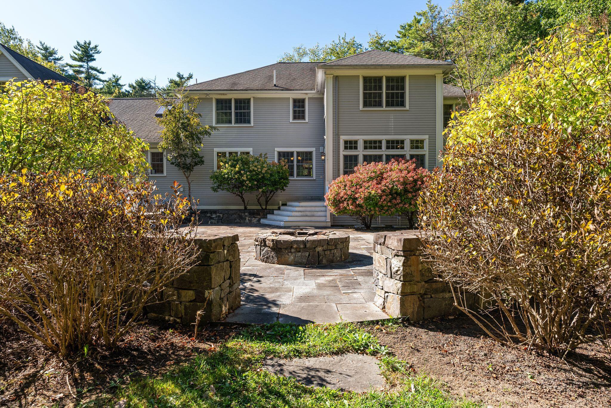 4 Periwinkle Way Falmouth ME 04105