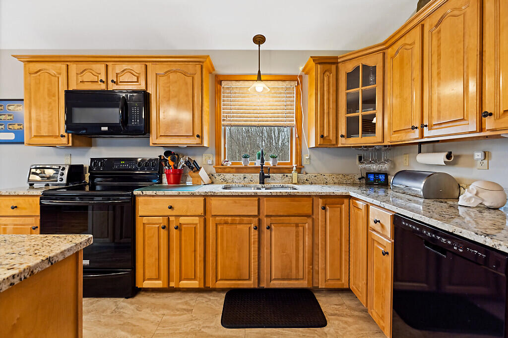 52 Alfalfa Road Sidney ME 04330