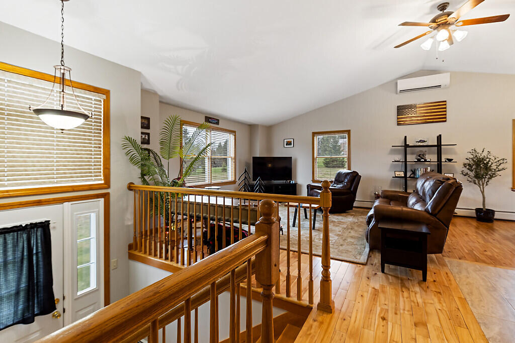 52 Alfalfa Road Sidney ME 04330