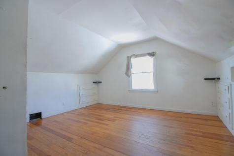 26 1st Street Lewiston ME 04240