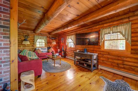 15 Worcester Drive Raymond ME 04071