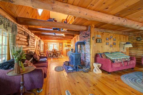 15 Worcester Drive Raymond ME 04071