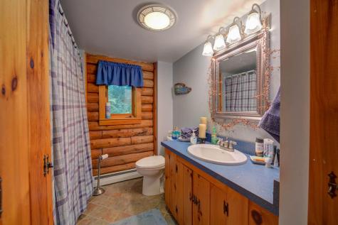 15 Worcester Drive Raymond ME 04071