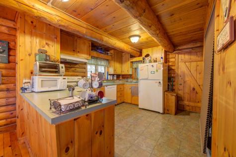 15 Worcester Drive Raymond ME 04071