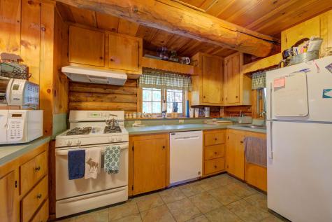 15 Worcester Drive Raymond ME 04071