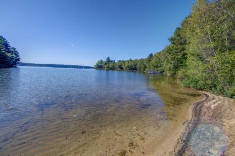 15 Worcester Drive Raymond ME 04071