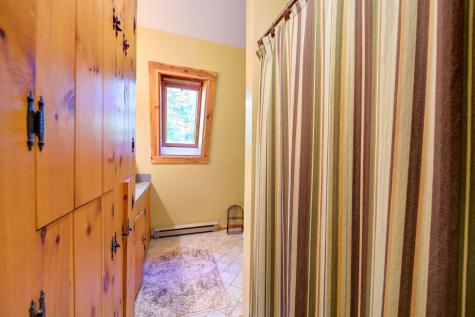 15 Worcester Drive Raymond ME 04071